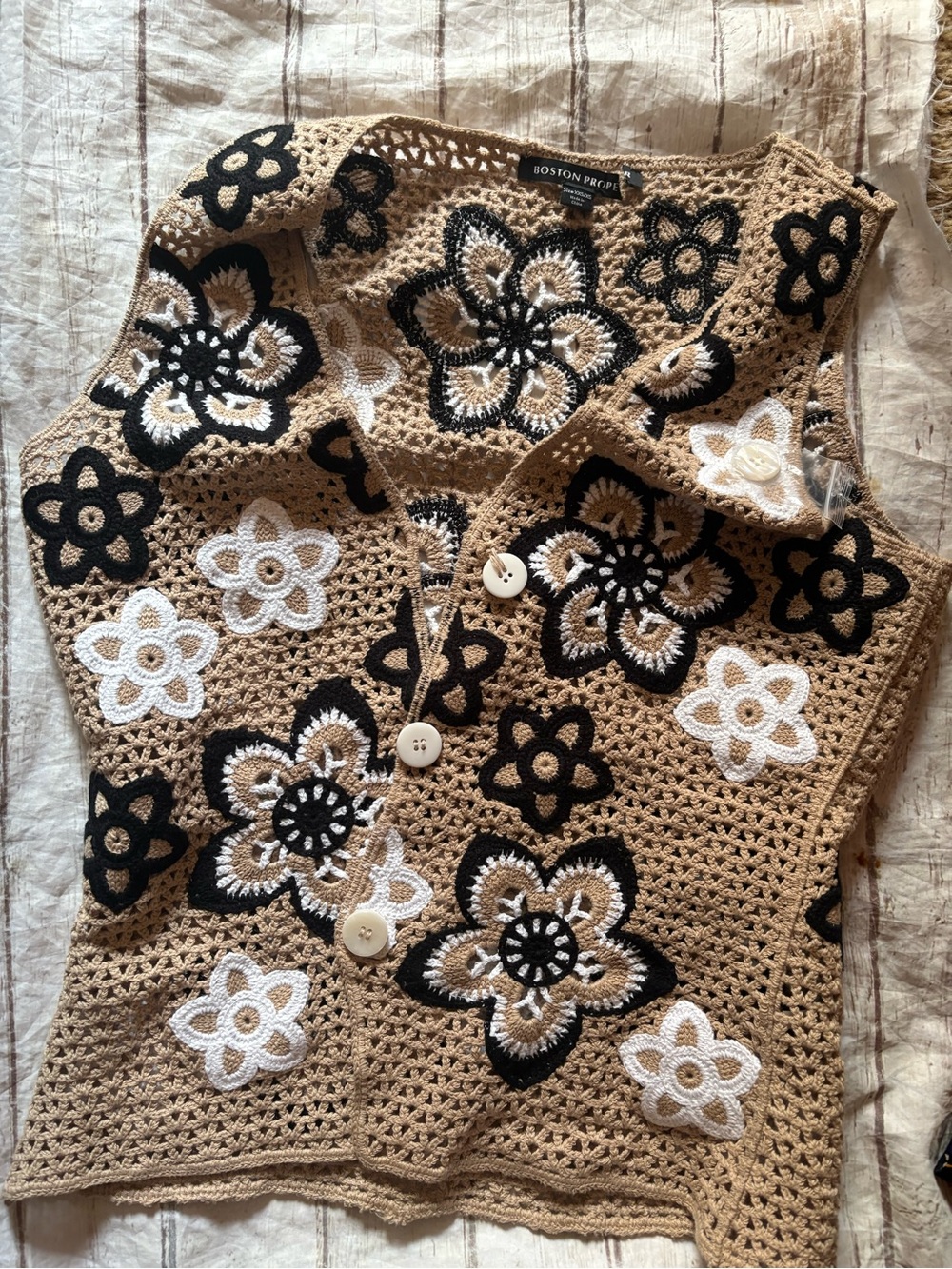 Boston Proper tan crochet floral knit vest XXS/xS - Picture 5 of 10